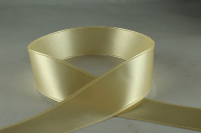 RIBIVORY0732 - Ribbon Double Faced Satin Ivory 7mm x 25 Meters