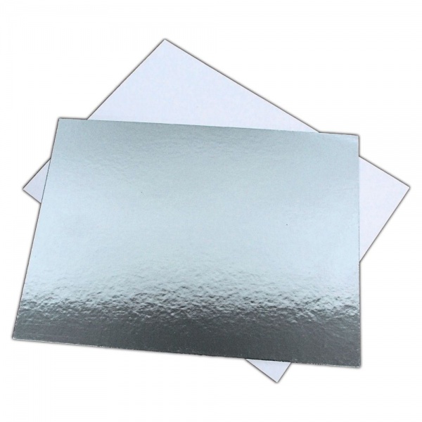 SCC9494B - 9'' x 4'' Rectangular Silver/White Cut Edge Cake Boards x 25